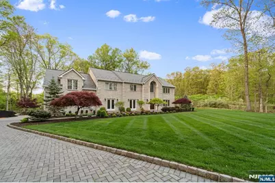 7 Orchard Lane, Old Tappan, NJ 07675 - Photo 2