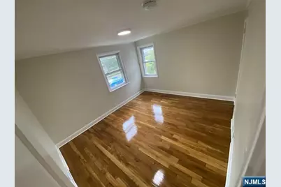 1013 Arlington Road, New Milford, NJ 07646 - Photo 12