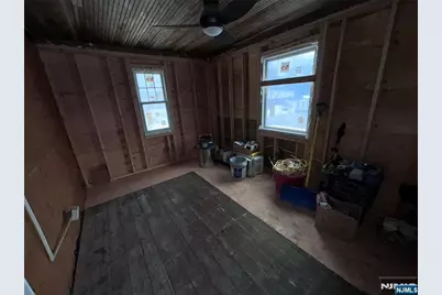 231 Spruce Street, Midland Park, NJ 07432 - Photo 22