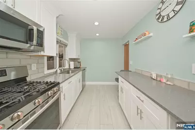 130 Tuella Avenue, Elmwood Park, NJ 07407 - Photo 2