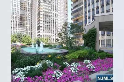 200 Winston 501 #501, Cliffside Park, NJ 07010 - Photo 2