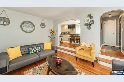 153 Algonquin Trail, Wayne, NJ 07470 - Photo 4