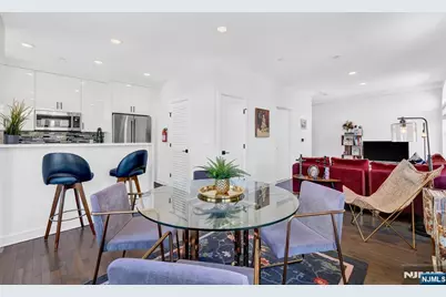 974 Summit Avenue 401 #401, Jersey City, NJ 07307 - Photo 14