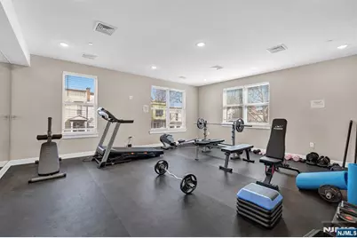 974 Summit Avenue 401 #401, Jersey City, NJ 07307 - Photo 36