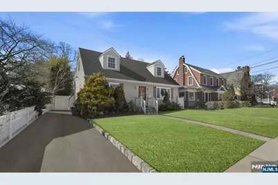 95 Cedar Avenue, Hackensack, NJ 07601 - Photo 2