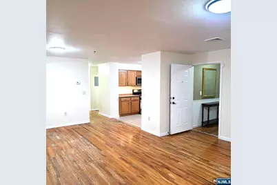 24 Van Vechten Street 2nd Fl. #2nd Fl., Newark, NJ 07114 - Photo 8