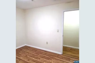 24 Van Vechten Street 2nd Fl. #2nd Fl., Newark, NJ 07114 - Photo 26