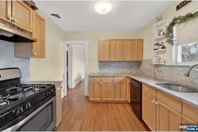 10 Brookside Avenue, Hawthorne, NJ 07506 - Photo 28