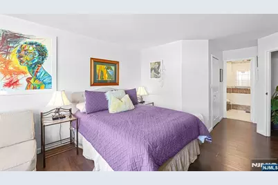 2005 Harmon Cove Tower, Secaucus, NJ 07094 - Photo 22