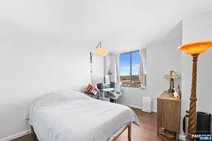 2005 Harmon Cove Tower, Secaucus, NJ 07094 - Photo 26