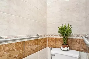 2005 Harmon Cove Tower, Secaucus, NJ 07094 - Photo 20