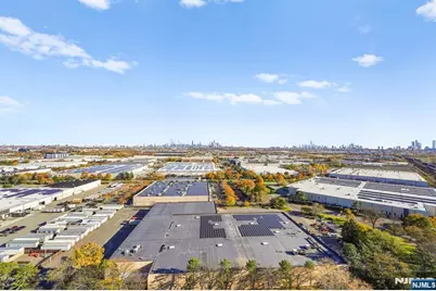 2005 Harmon Cove Tower, Secaucus, NJ 07094 - Photo 30