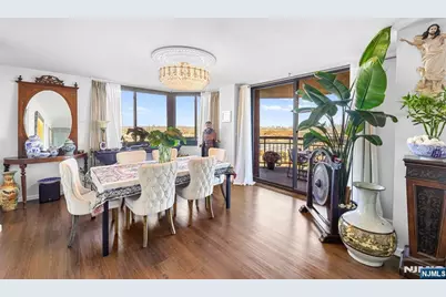 2005 Harmon Cove Tower, Secaucus, NJ 07094 - Photo 6