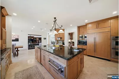 61 Essex Drive, Tenafly, NJ 07670 - Photo 18