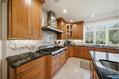 61 Essex Drive, Tenafly, NJ 07670 - Photo 20