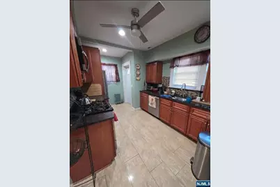 51 Rollinson Street, West Orange Township, NJ 07052 - Photo 4