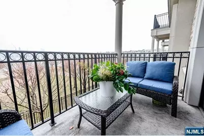 30 Marquis Court, Edgewater, NJ 07020 - Photo 14