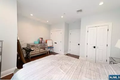 30 Marquis Court, Edgewater, NJ 07020 - Photo 16