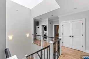 30 Marquis Ct, Edgewater, NJ 07020 - Photo 18