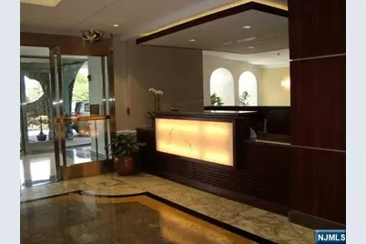 2100 Linwood Avenue 15P #15P, Fort Lee, NJ 07024 - Photo 2