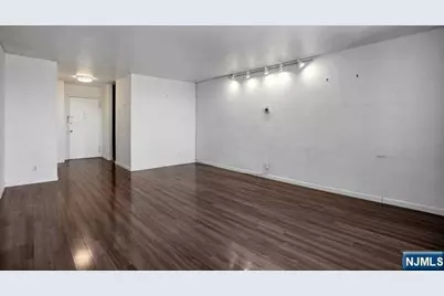 2100 Linwood Avenue 15P #15P, Fort Lee, NJ 07024 - Photo 12