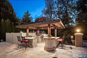 56 Lilac Ln, Paramus, NJ 07652 - Photo 30