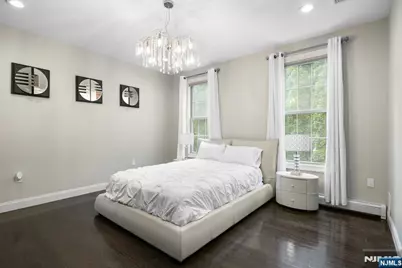 56 Lilac Lane, Paramus, NJ 07652 - Photo 10