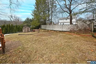 888 Edison Street, Washington Township, NJ 07676 - Photo 22