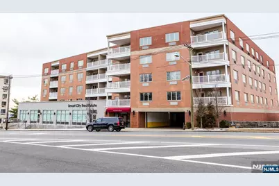 411 E Brinkerhoff Avenue 403 #403, Palisades Park, NJ 07650 - Photo 1