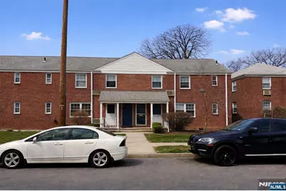 118 Darwin Avenue 30 #30, Rutherford, NJ 07070 - Photo 2