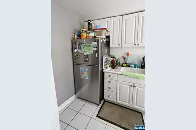 118 Darwin Avenue 30 #30, Rutherford, NJ 07070 - Photo 4
