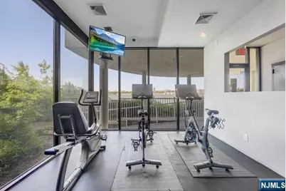 1055 River Road 814 #814, Edgewater, NJ 07020 - Photo 28