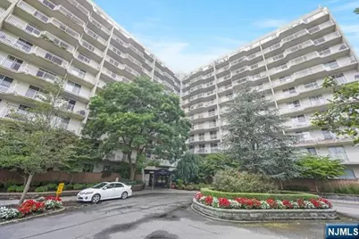 1055 River Road 814 #814, Edgewater, NJ 07020 - Photo 34