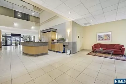 1055 River Road 814 #814, Edgewater, NJ 07020 - Photo 4