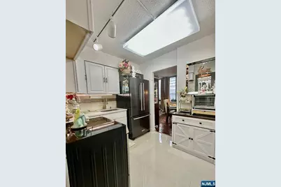 160 Overlook Avenue 2D #2D, Hackensack, NJ 07601 - Photo 16