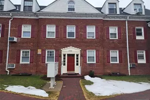 490 Beverly Road B6, Teaneck Township, NJ 07666 - Photo 1