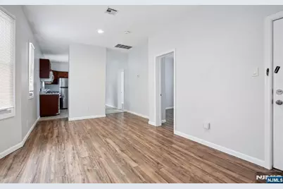 750 S 17th Street, Newark, NJ 07103 - Photo 4