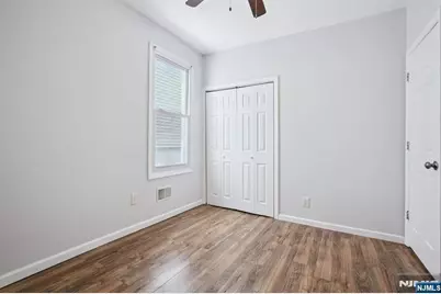 750 S 17th Street, Newark, NJ 07103 - Photo 10
