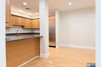 3104 Rio Vista Drive 3104 #3104, Mahwah, NJ 07430 - Photo 8