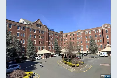 3104 Rio Vista Drive 3104 #3104, Mahwah, NJ 07430 - Photo 2
