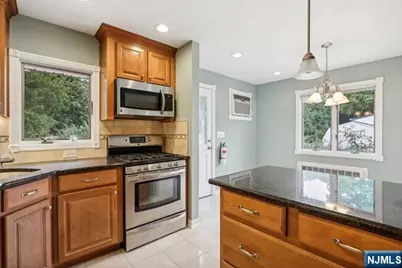 488 Berkshire Road, Ridgewood, NJ 07450 - Photo 10