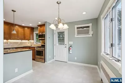 488 Berkshire Road, Ridgewood, NJ 07450 - Photo 12