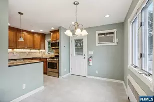 488 Berkshire Rd, Ridgewood, NJ 07450 - Photo 12