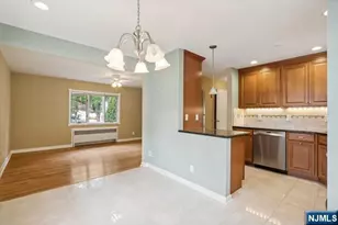 488 Berkshire Rd, Ridgewood, NJ 07450 - Photo 8