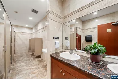 2053 Lemoine, Fort Lee, NJ 07024 - Photo 16