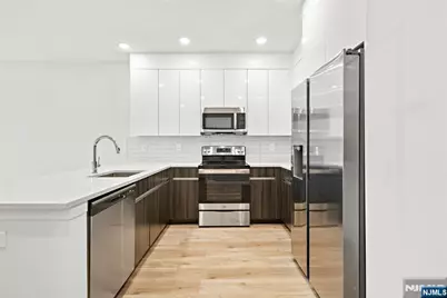 333 Bergen Boulevard 422 #422, Fairview, NJ 07022 - Photo 2