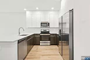 333 Bergen Blvd 422, Fairview, NJ 07022 - Photo 2