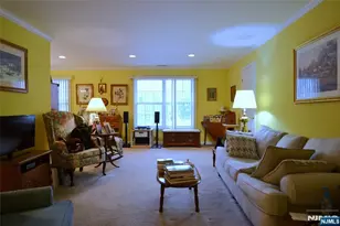 4 Chanda Ct, Clifton, NJ 07012 - Photo 4