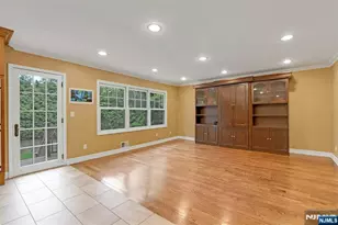 506 Sunderland Rd, Teaneck Township, NJ 07666 - Photo 6