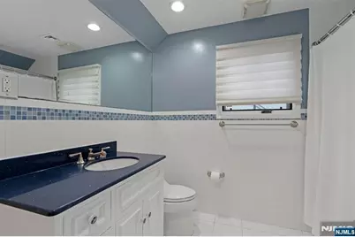 506 Sunderland Road, Teaneck Township, NJ 07666 - Photo 32